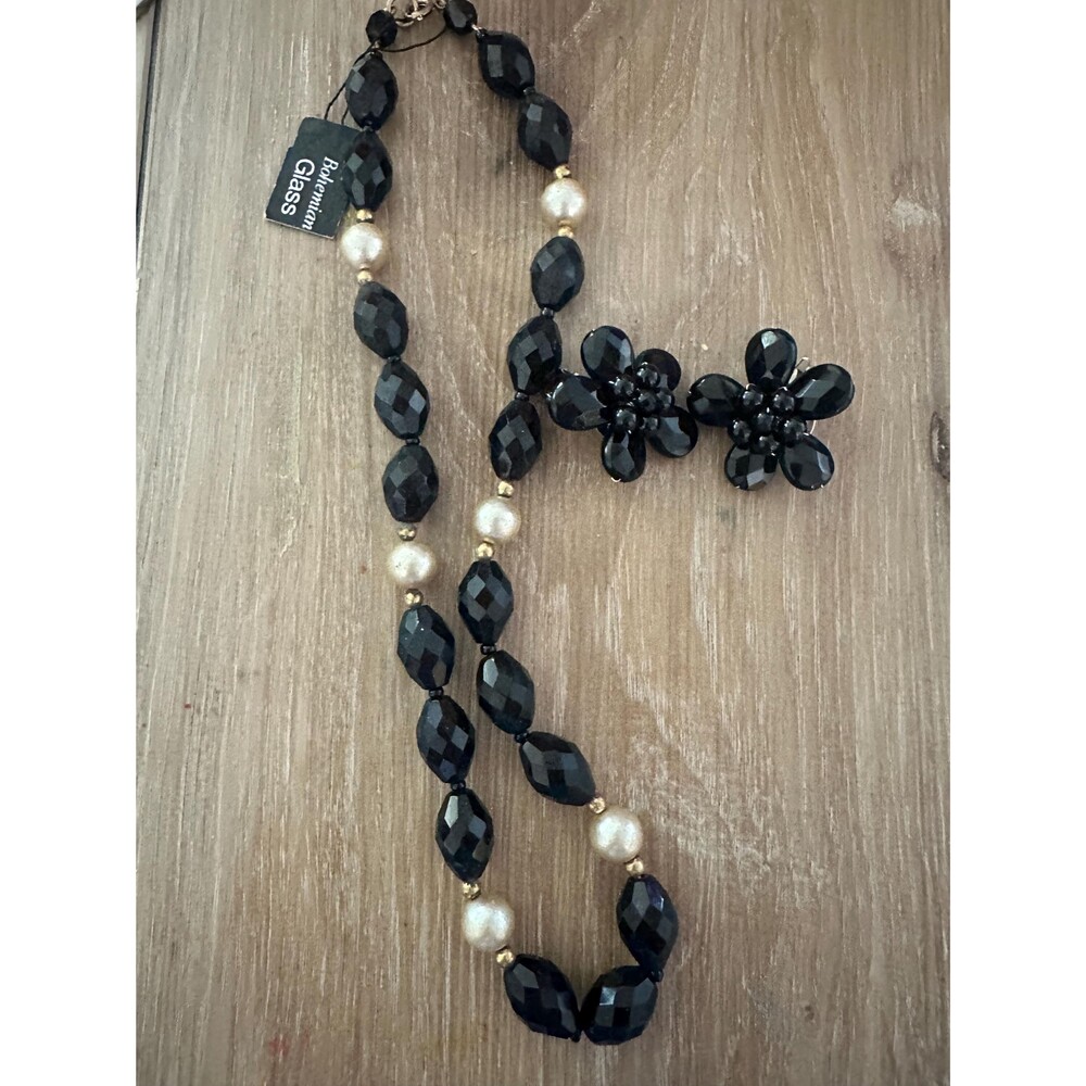Boho Chic Glass Beaded Necklace w/Floral Clip On  Earrings